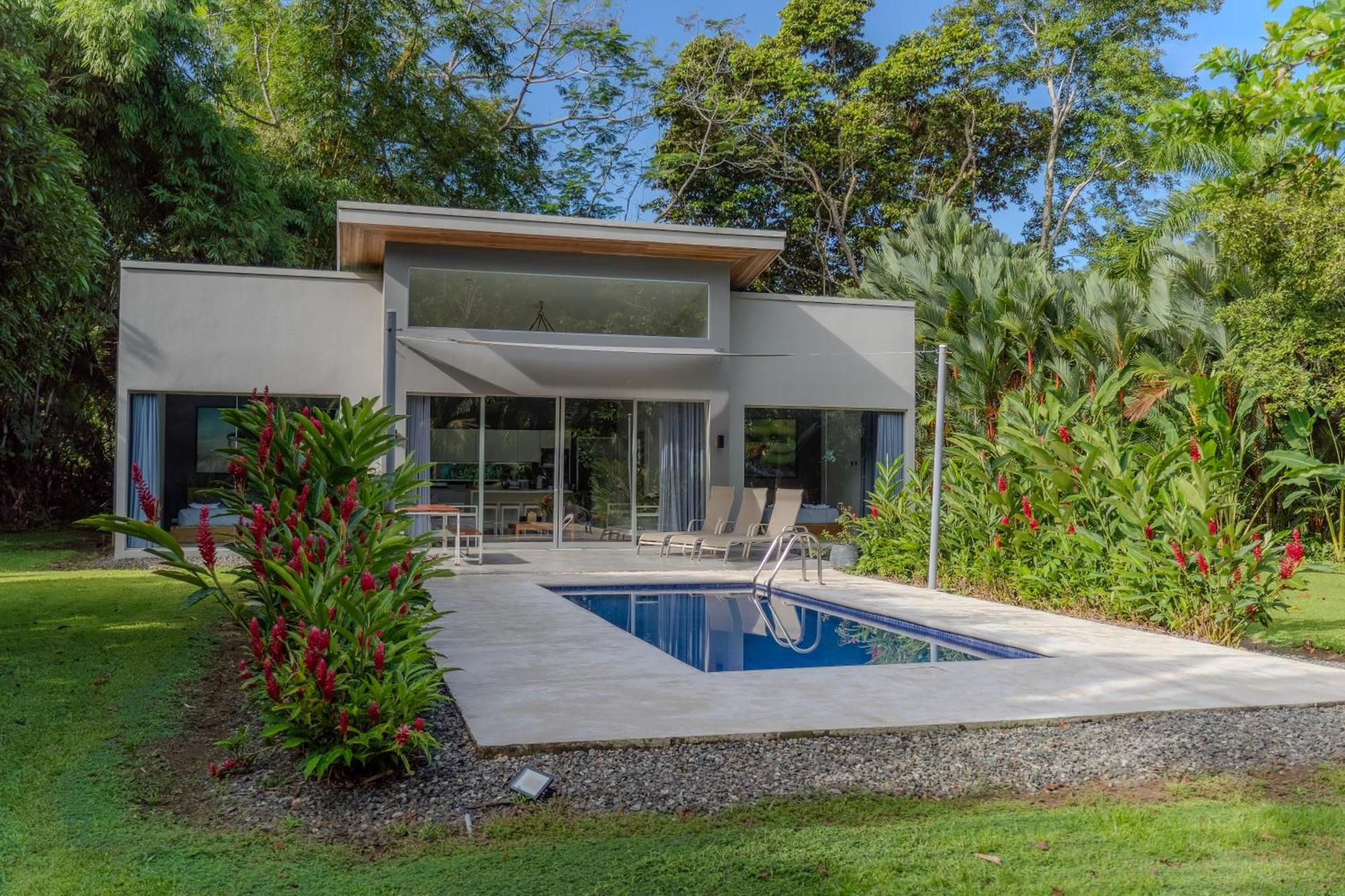 Lilan Nature, Modern House N°1, Private Swimming Pool. Cahuita Exteriör bild