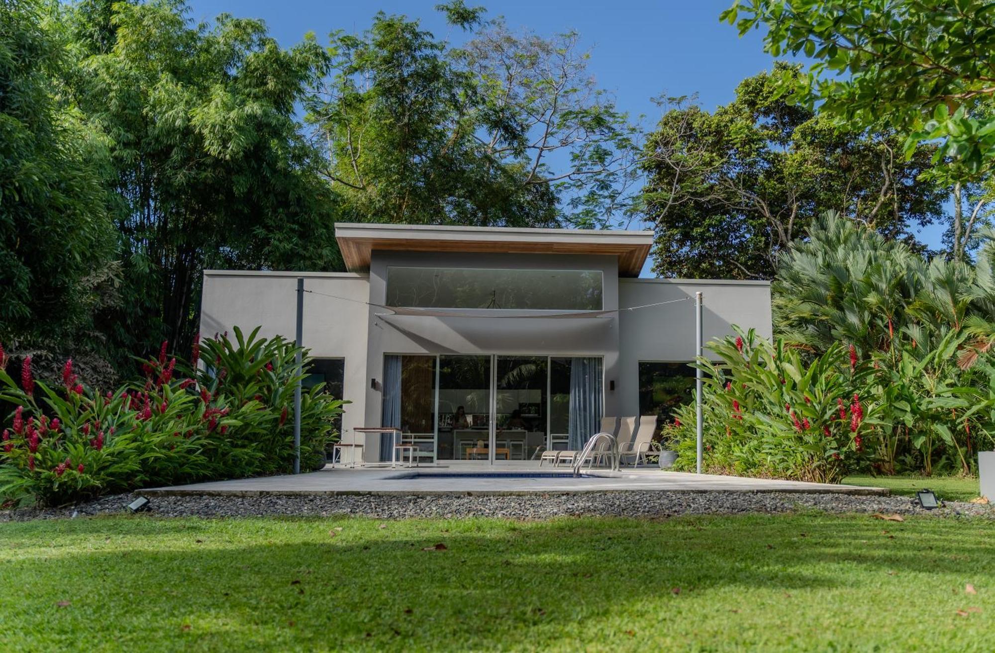 Lilan Nature, Modern House N°1, Private Swimming Pool. Cahuita Exteriör bild